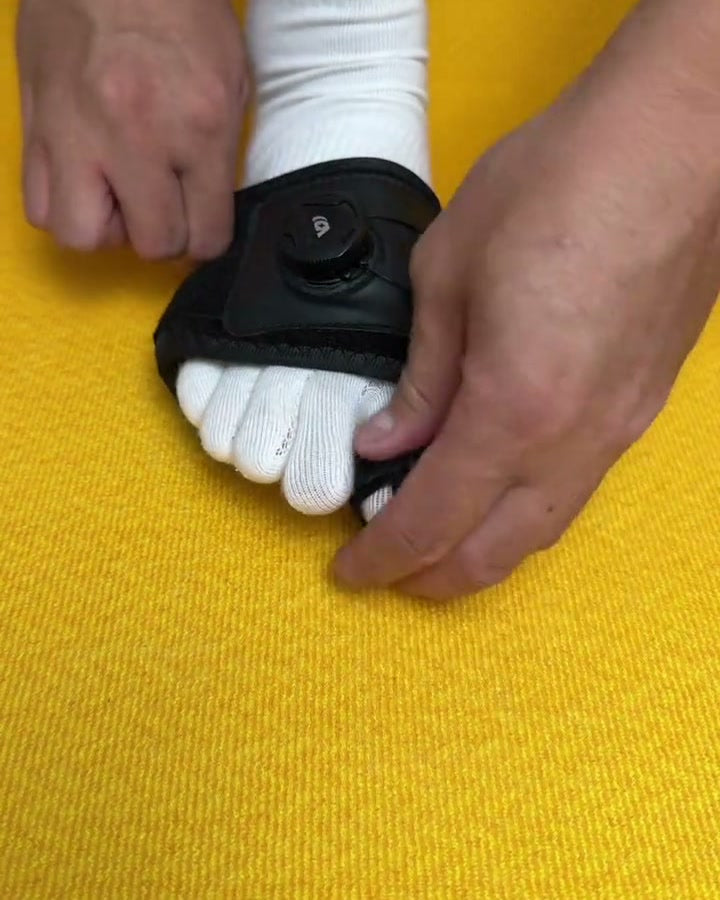 ベルトを巻いて面ファスナーで留める