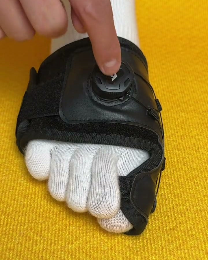 ダイヤルを押して回す