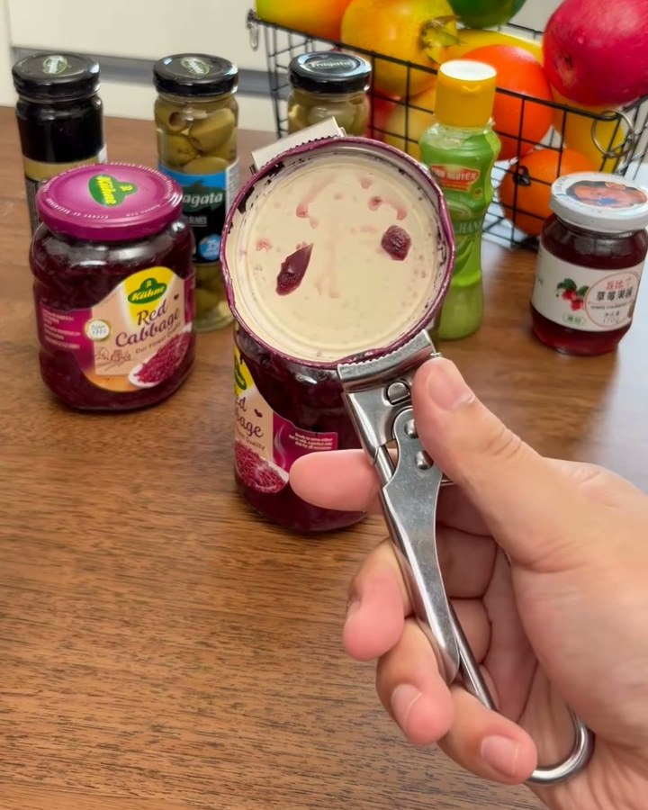 外した蓋を挟んだままのパカット